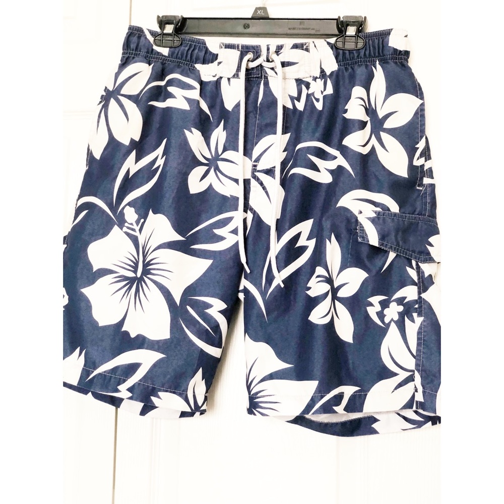 Sonoma Mens Swim Trunks Blue and White
